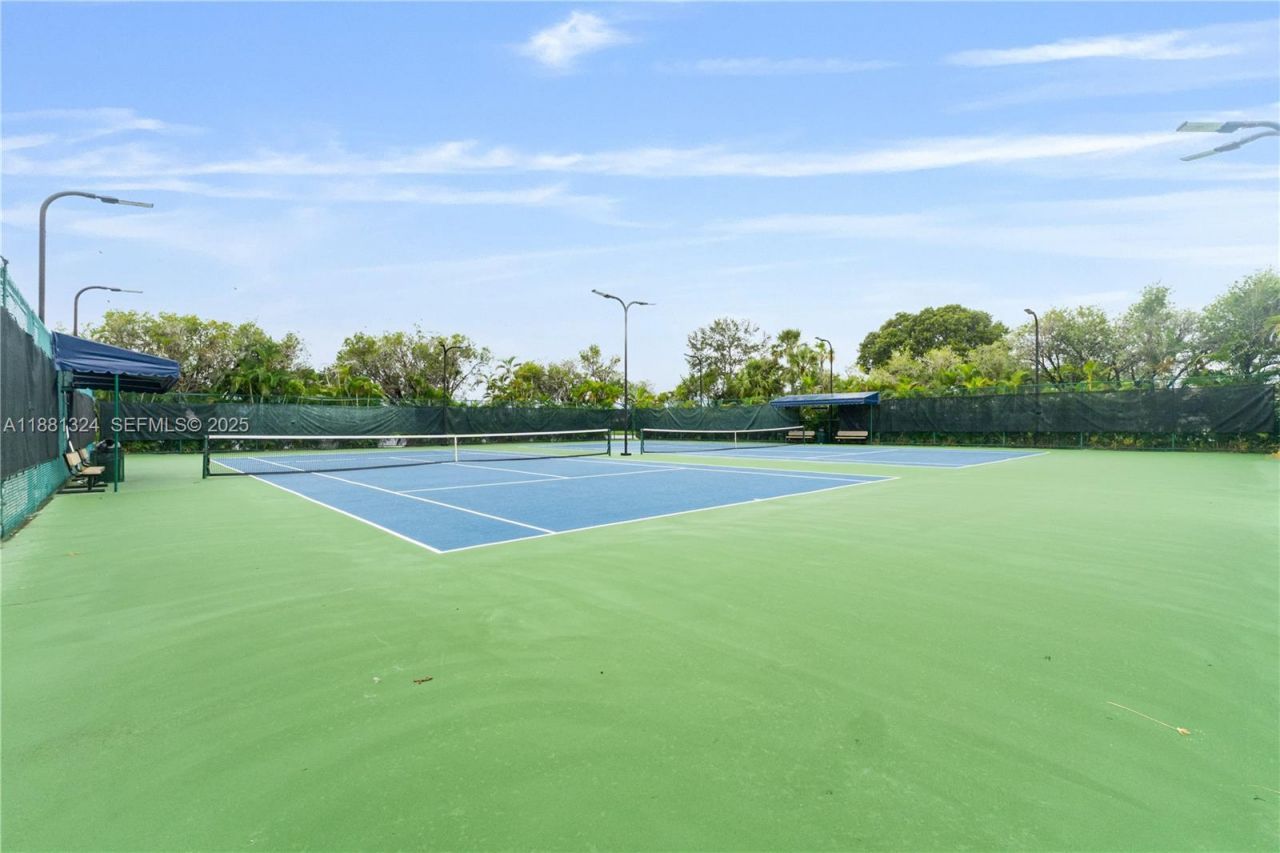 16273 Laurel Dr, Unit 7, Weston, FL 33326 Photo