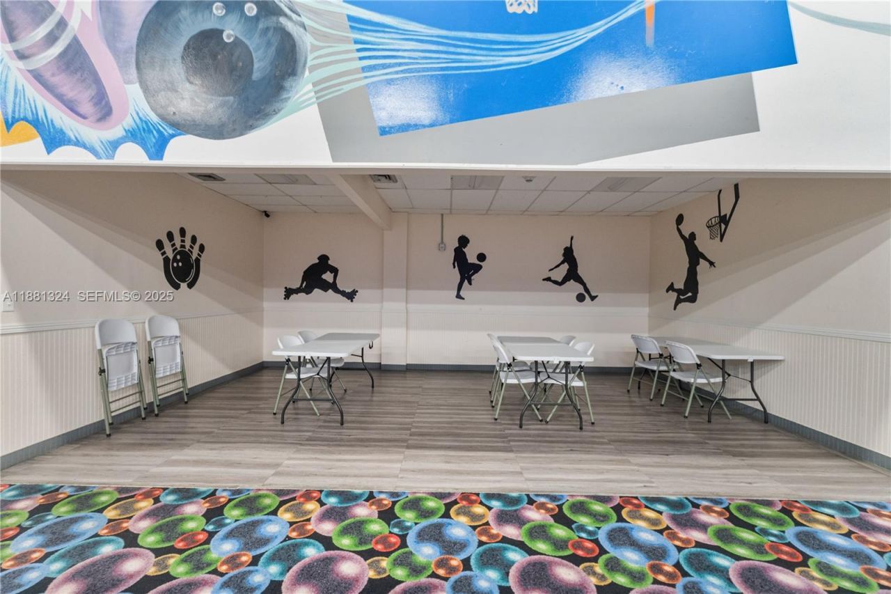 16273 Laurel Dr, Unit 7, Weston, FL 33326 Photo