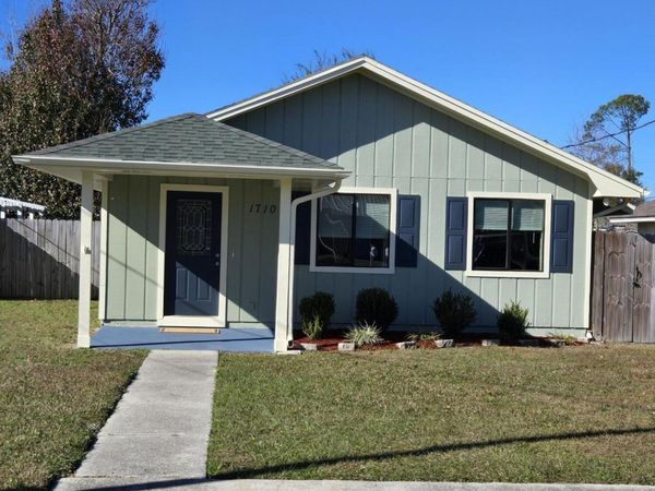 1710 Illinois Avenue, Lynn Haven, FL 32444