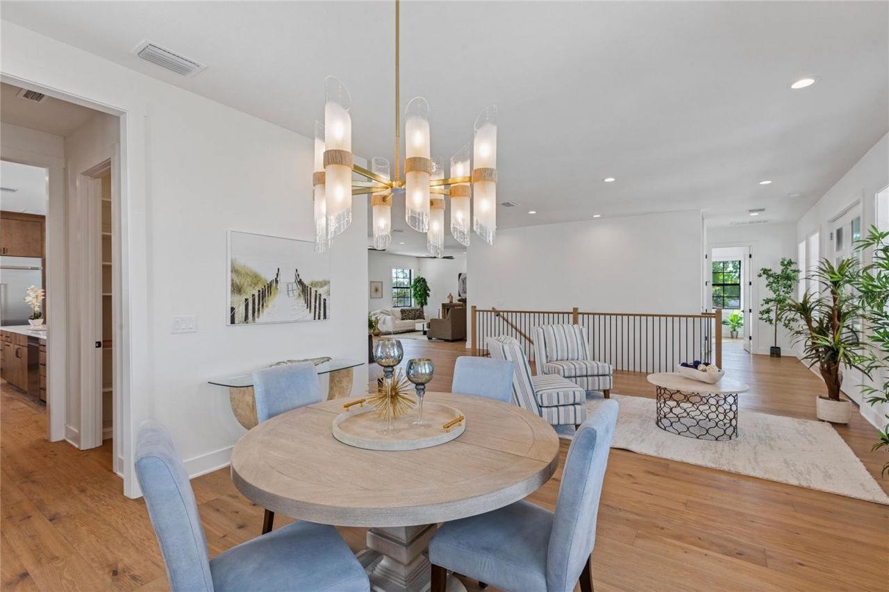 220 90th Avenue Ne, Saint Petersburg, FL 33702 Photo