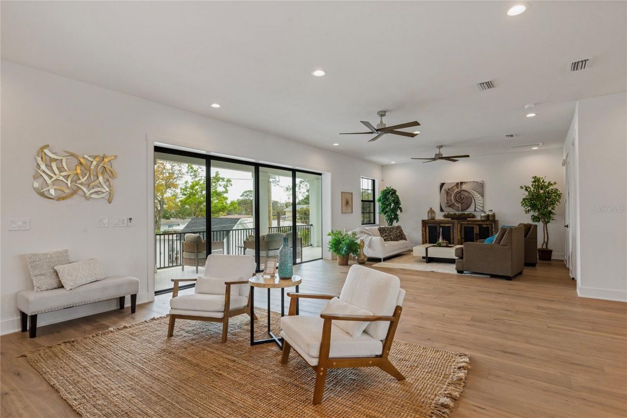 220 90th Avenue Ne, Saint Petersburg, FL 33702 Photo