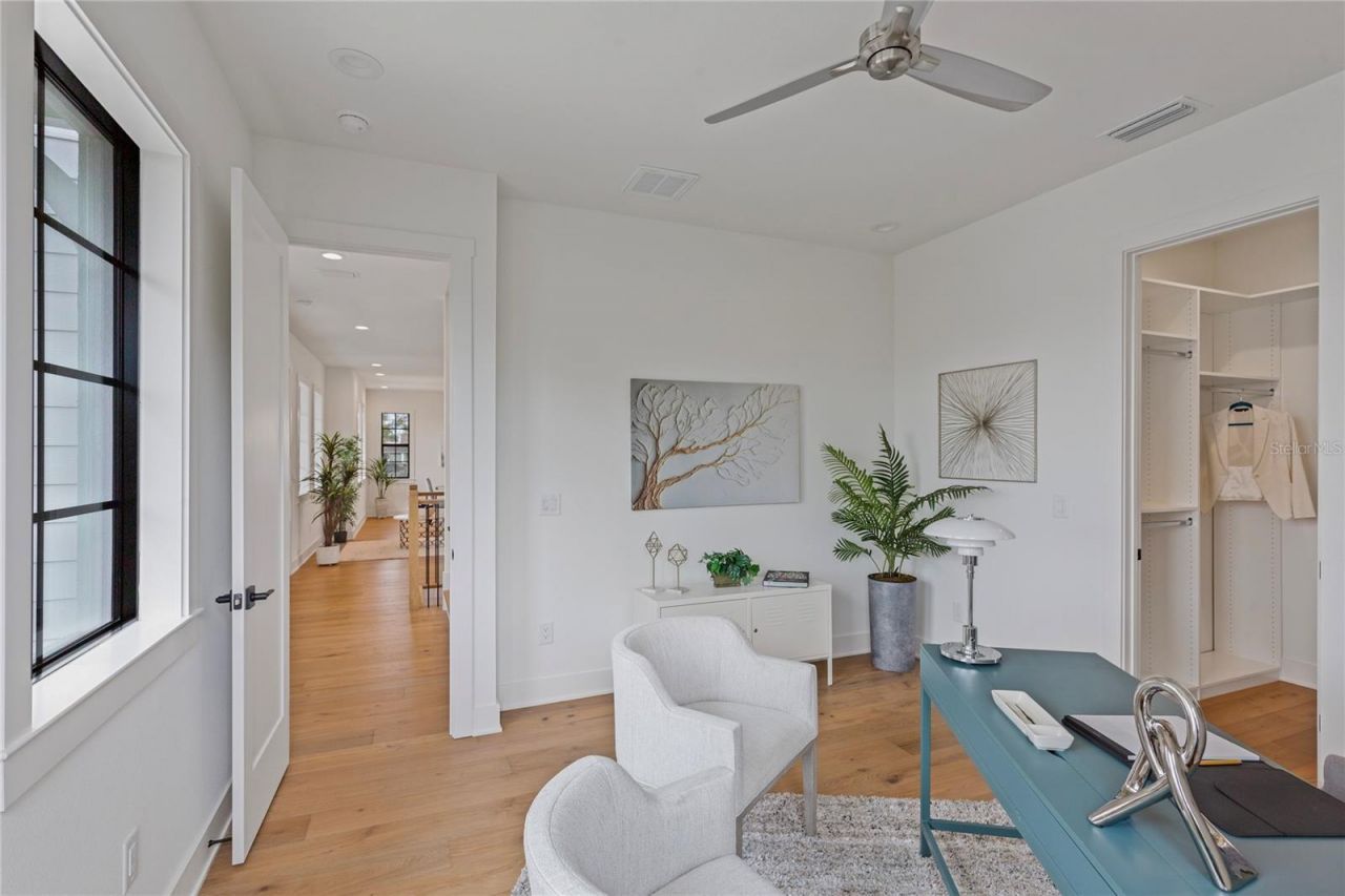 220 90th Avenue Ne, Saint Petersburg, FL 33702 Photo