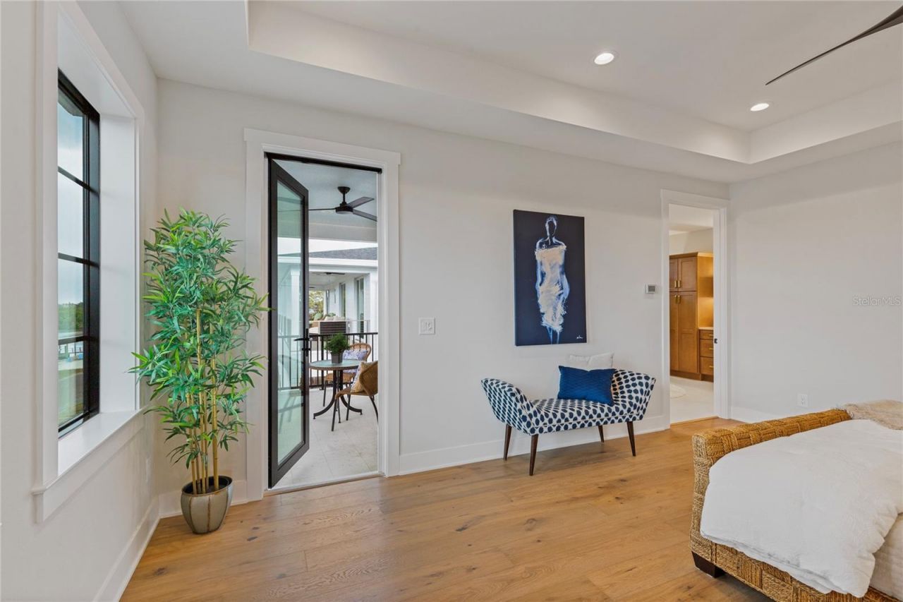 220 90th Avenue Ne, Saint Petersburg, FL 33702 Photo