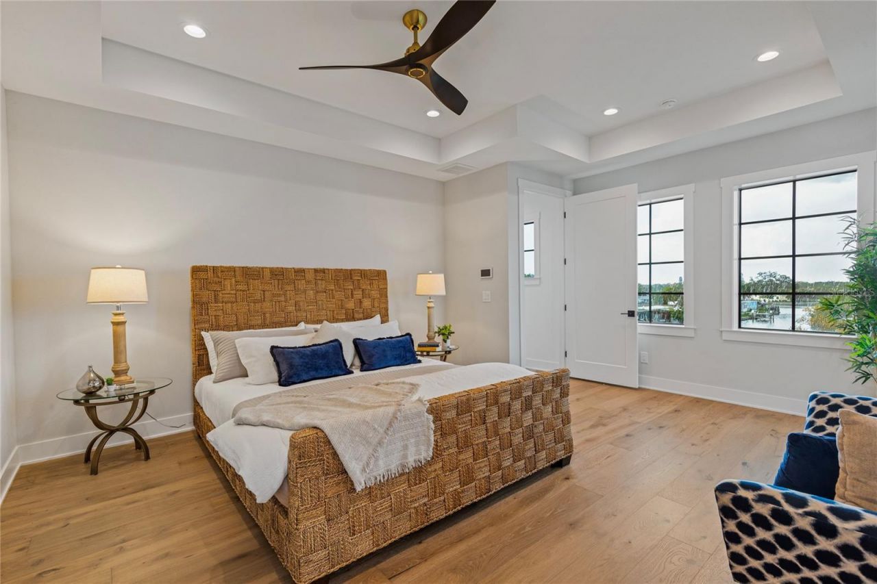 220 90th Avenue Ne, Saint Petersburg, FL 33702 Photo