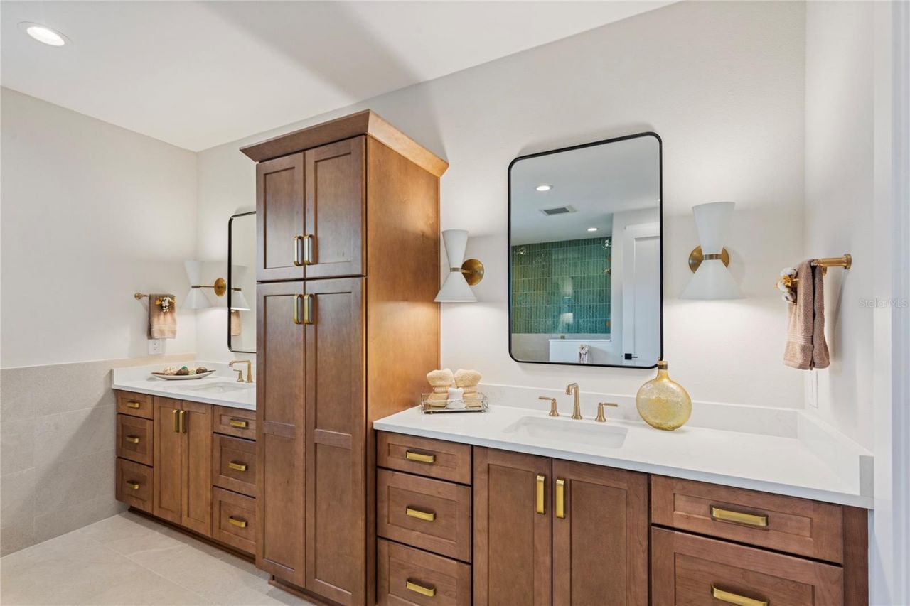 220 90th Avenue Ne, Saint Petersburg, FL 33702 Photo