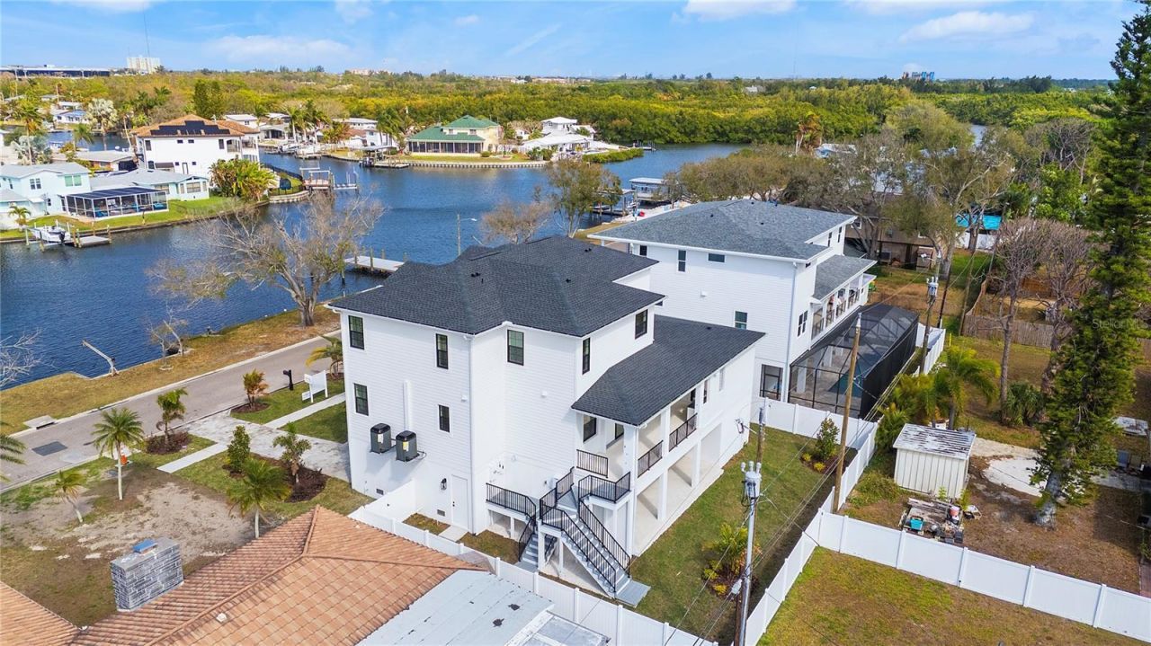 220 90th Avenue Ne, Saint Petersburg, FL 33702 Photo