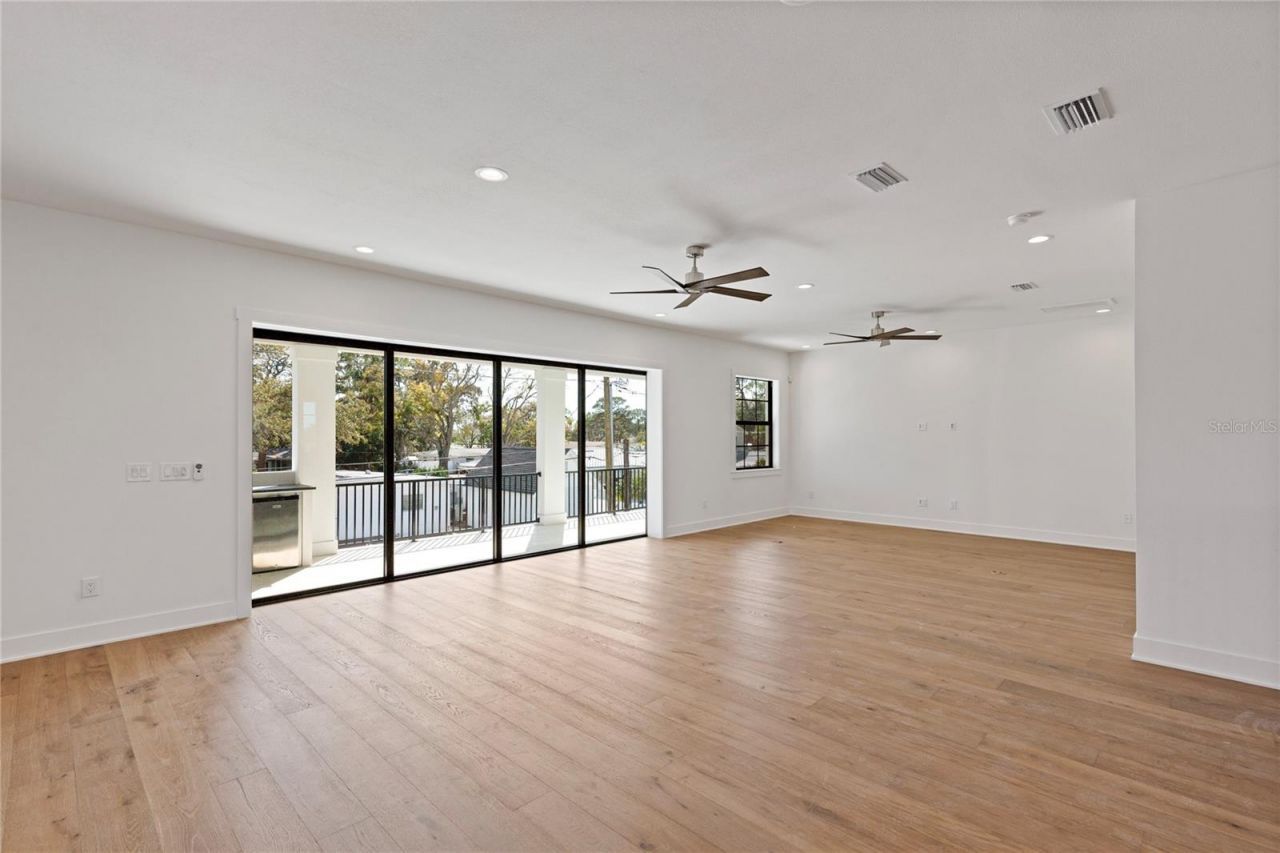 220 90th Avenue Ne, Saint Petersburg, FL 33702 Photo