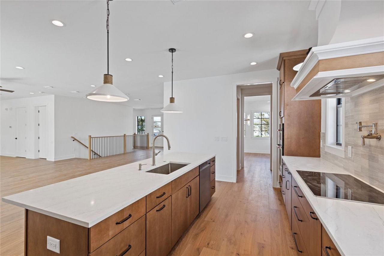 220 90th Avenue Ne, Saint Petersburg, FL 33702 Photo