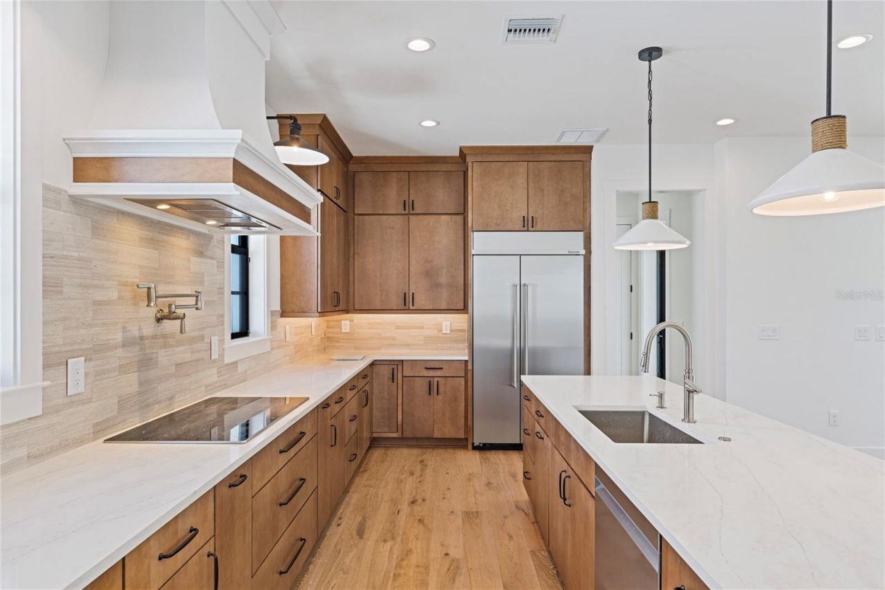 220 90th Avenue Ne, Saint Petersburg, FL 33702 Photo