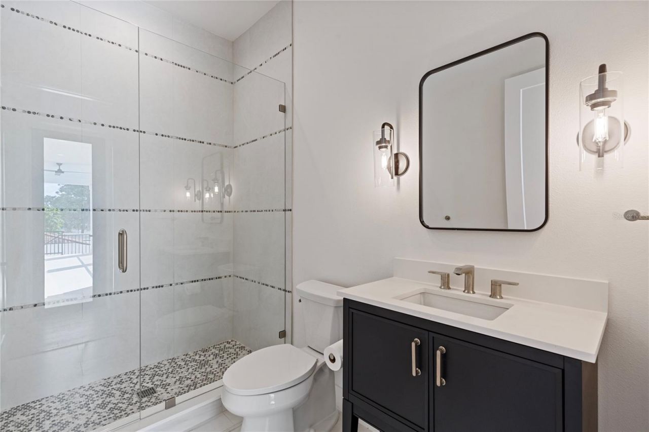 220 90th Avenue Ne, Saint Petersburg, FL 33702 Photo