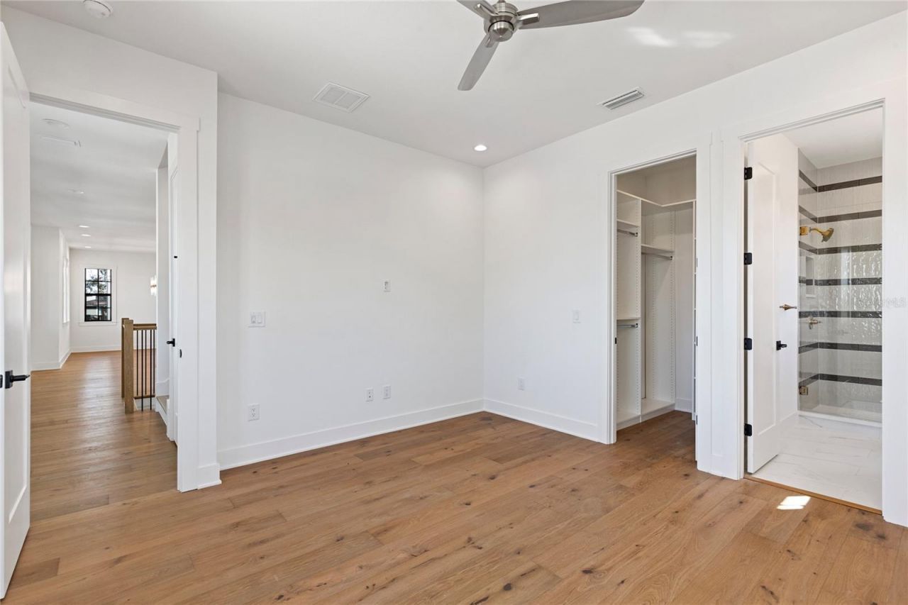 220 90th Avenue Ne, Saint Petersburg, FL 33702 Photo