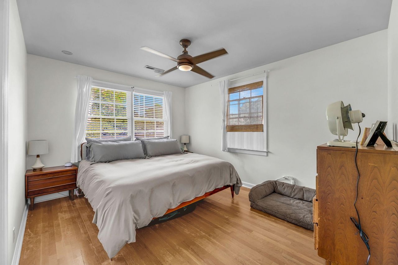 1285 Camerton Street Photo 16