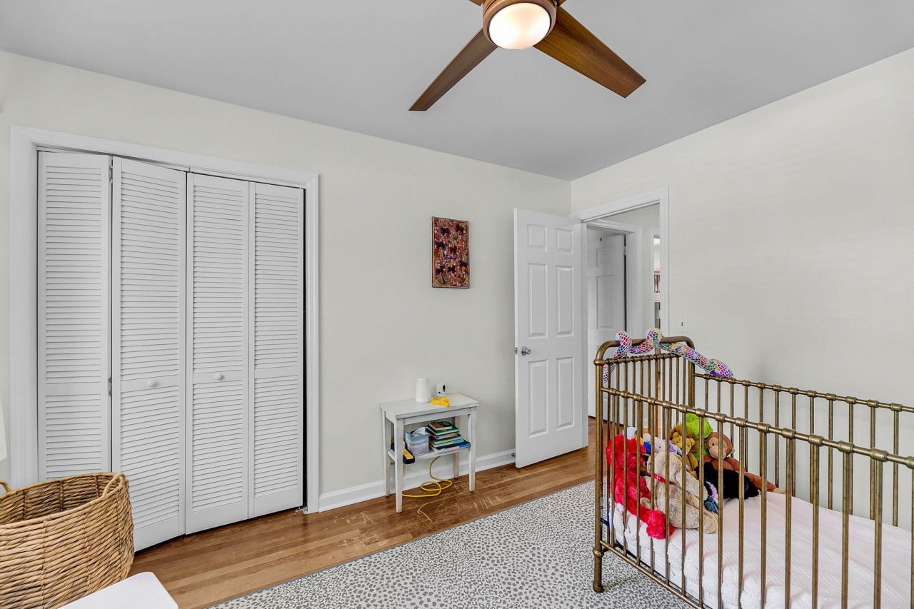 1285 Camerton Street Photo 22