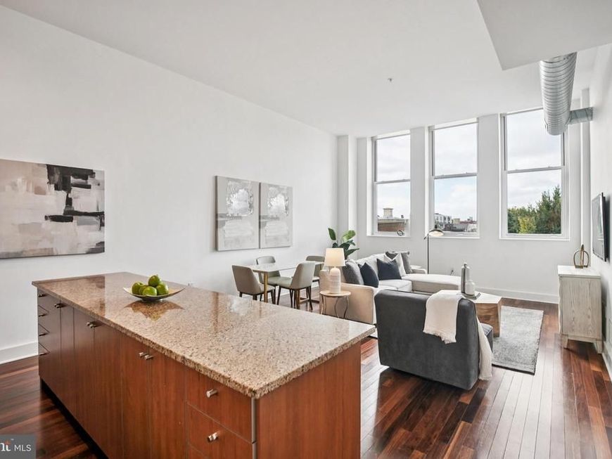 1101 Locust Street, Unit 4E, Philadelphia, PA 19107 Main Photo