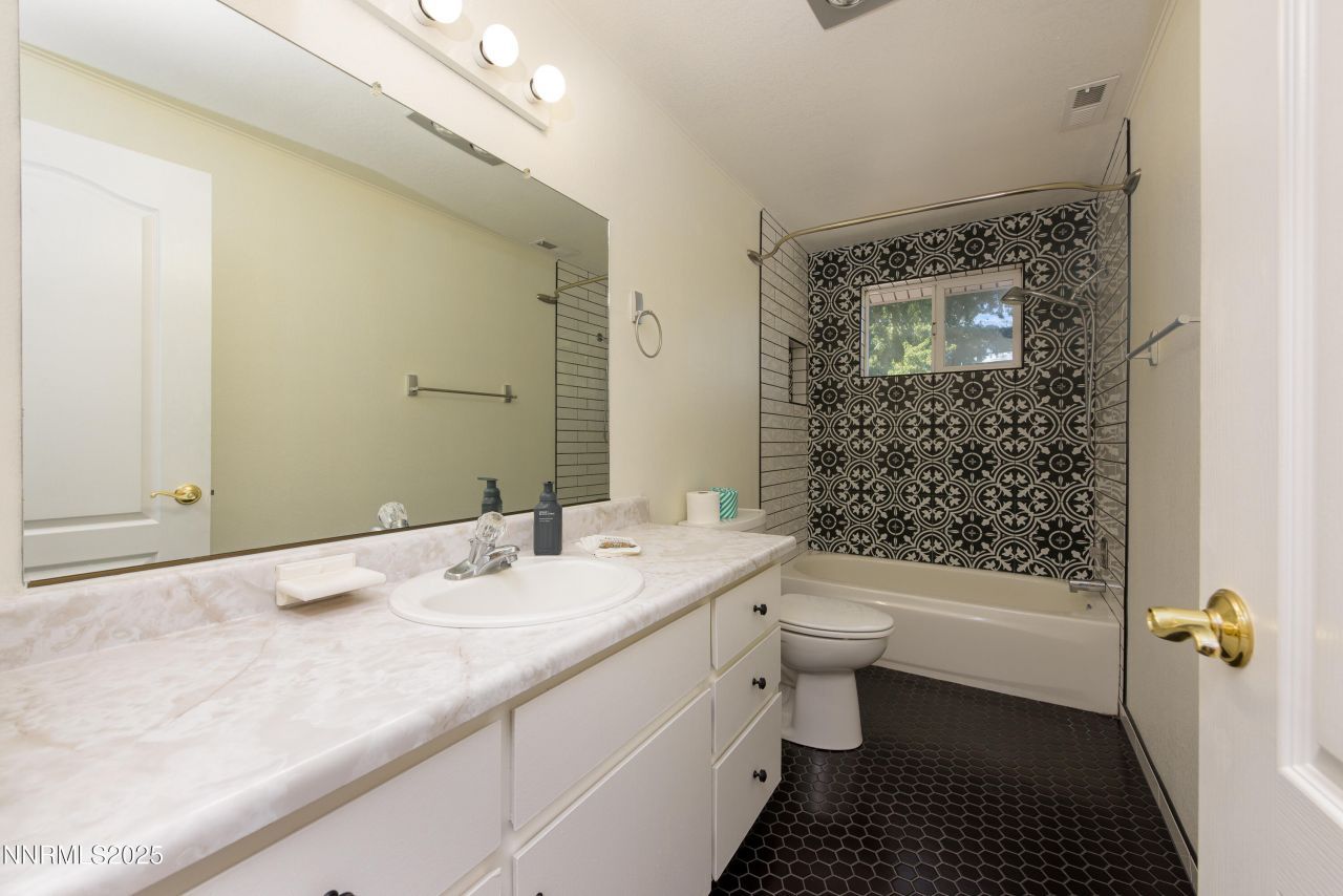 1494 Hussman Avenue, Gardnerville, NV 89410 Photo