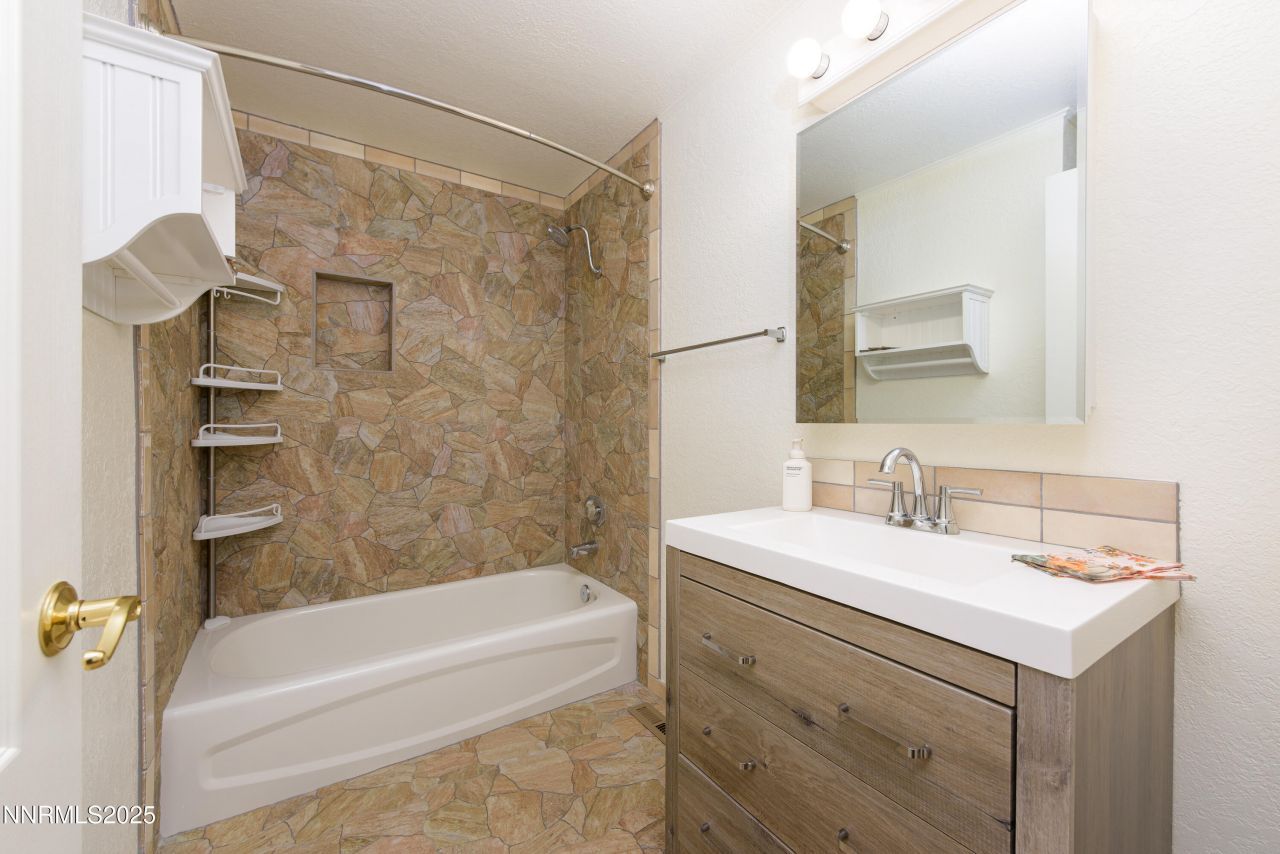 1494 Hussman Avenue, Gardnerville, NV 89410 Photo