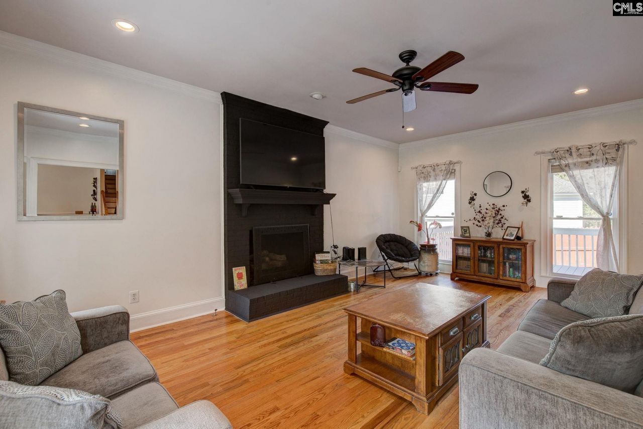 10 Idlebrook Circle Photo 10