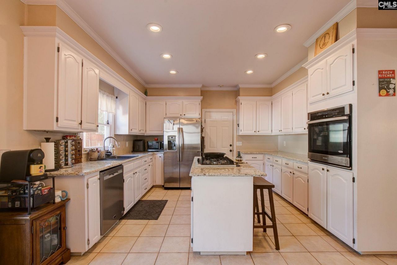 10 Idlebrook Circle Photo 17
