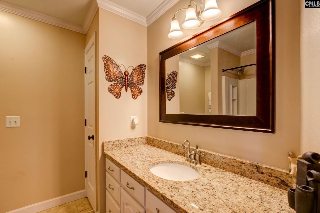 10 Idlebrook Circle Photo 24