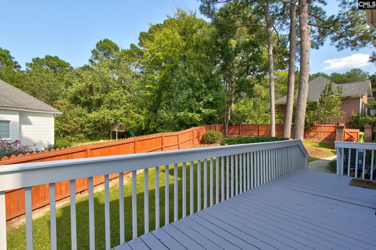 10 Idlebrook Circle Photo 32