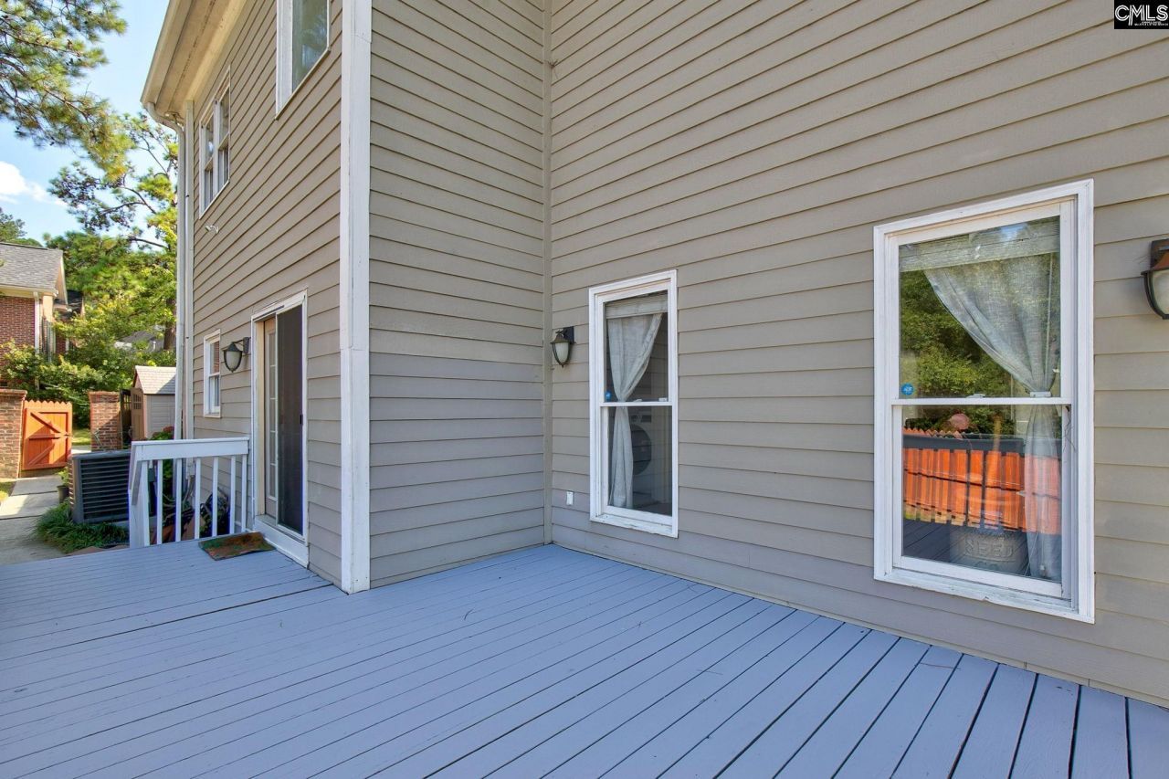 10 Idlebrook Circle Photo 33