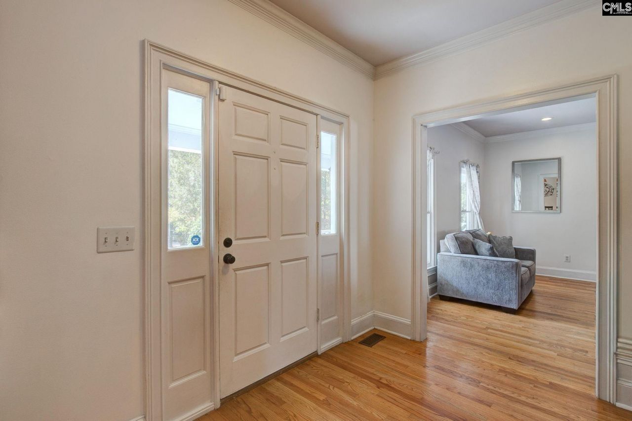 10 Idlebrook Circle Photo 8