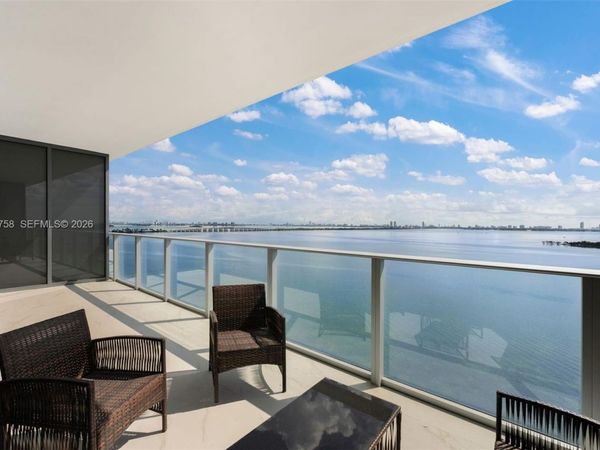 700 NE 24th St, Unit 1005, Miami, FL 33137