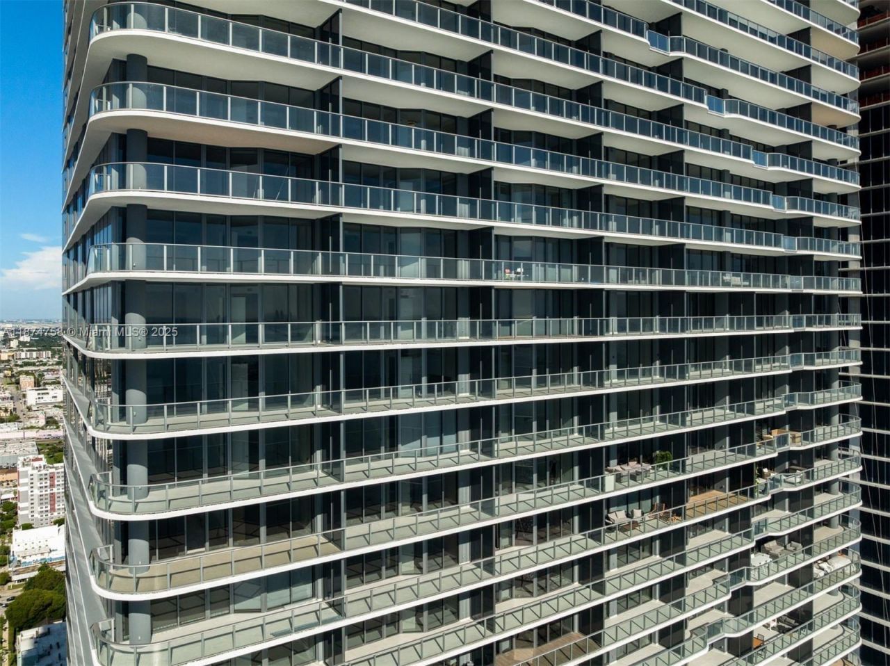 700 NE 24th St, Unit 1005, Miami, FL 33137 Photo