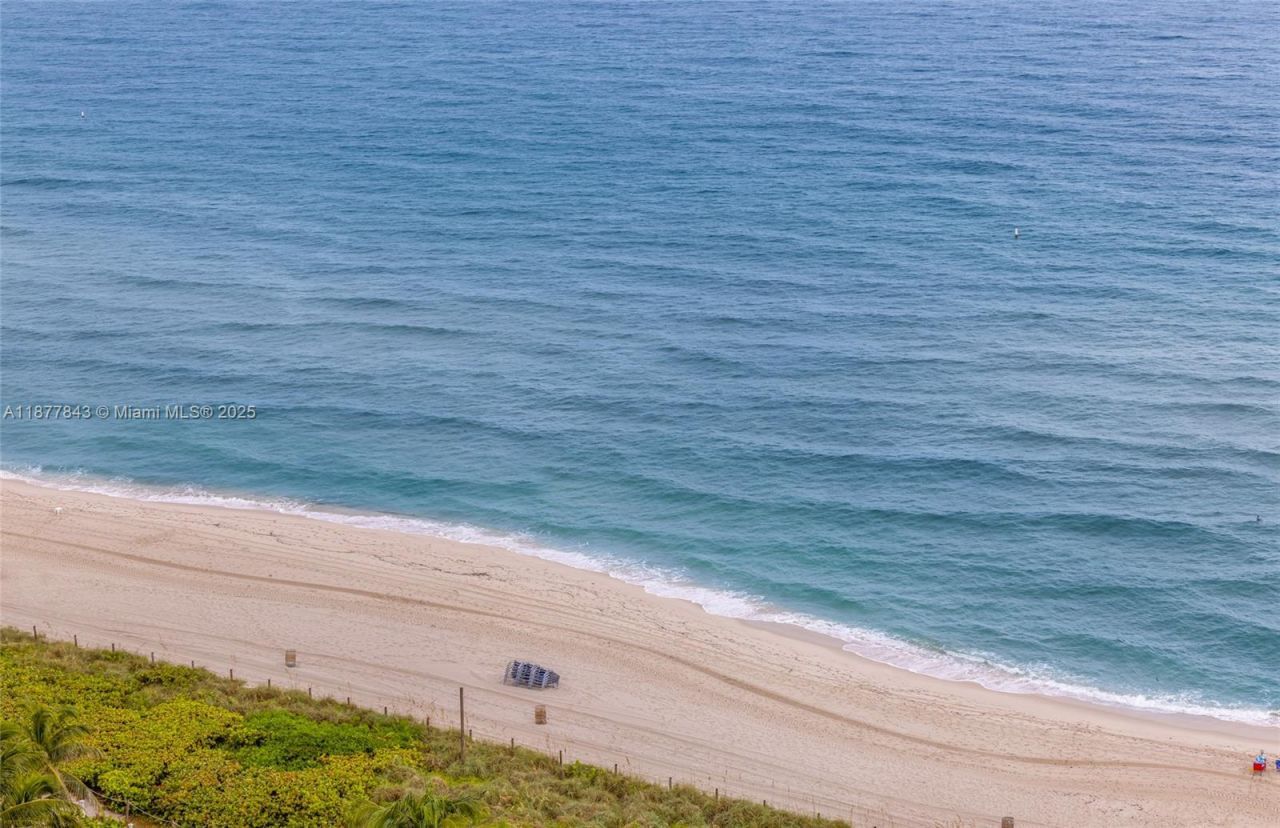 6301 Collins Ave, Unit 2107, Miami Beach, FL 33141 Photo