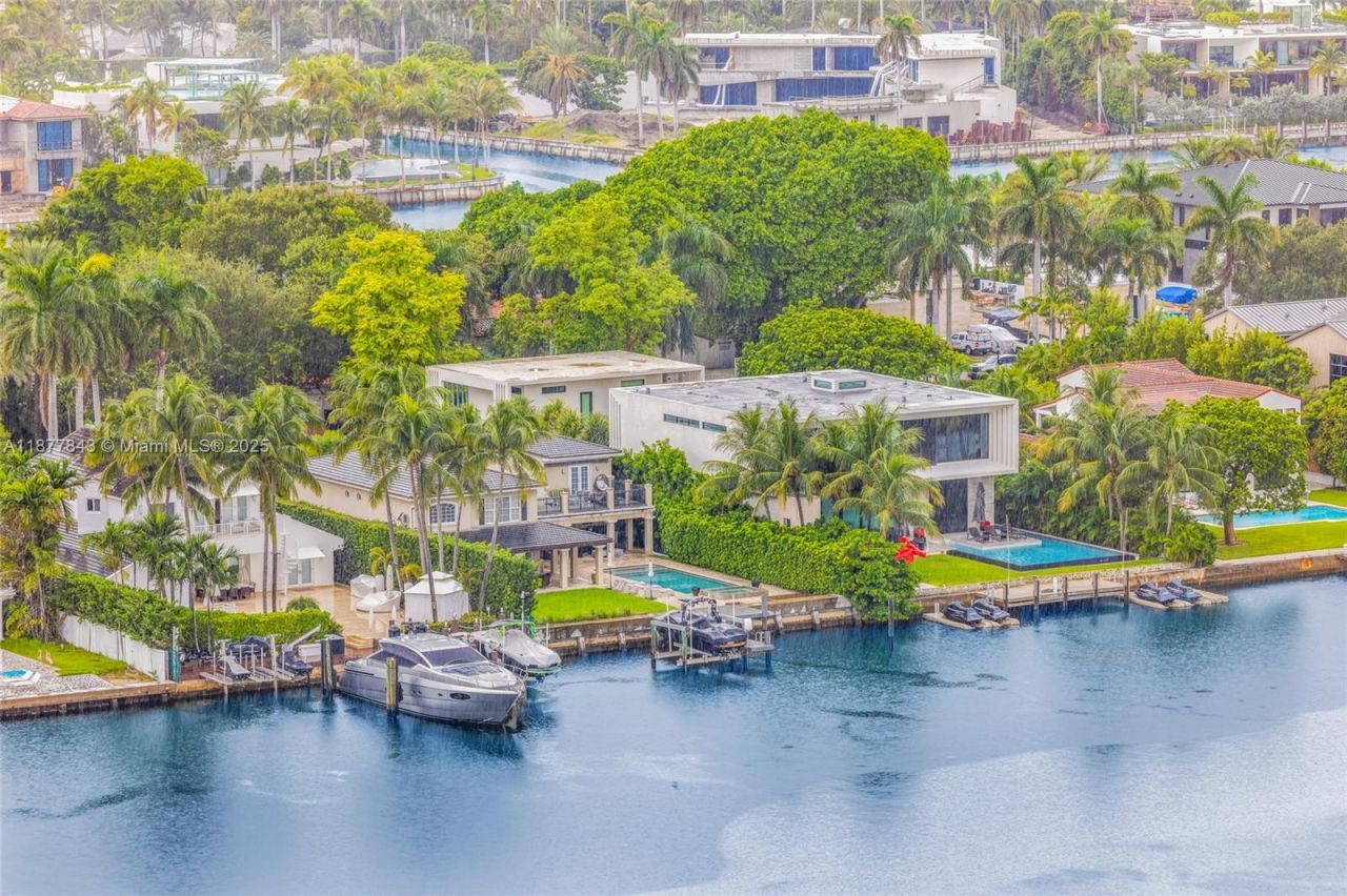 6301 Collins Ave, Unit 2107, Miami Beach, FL 33141 Photo