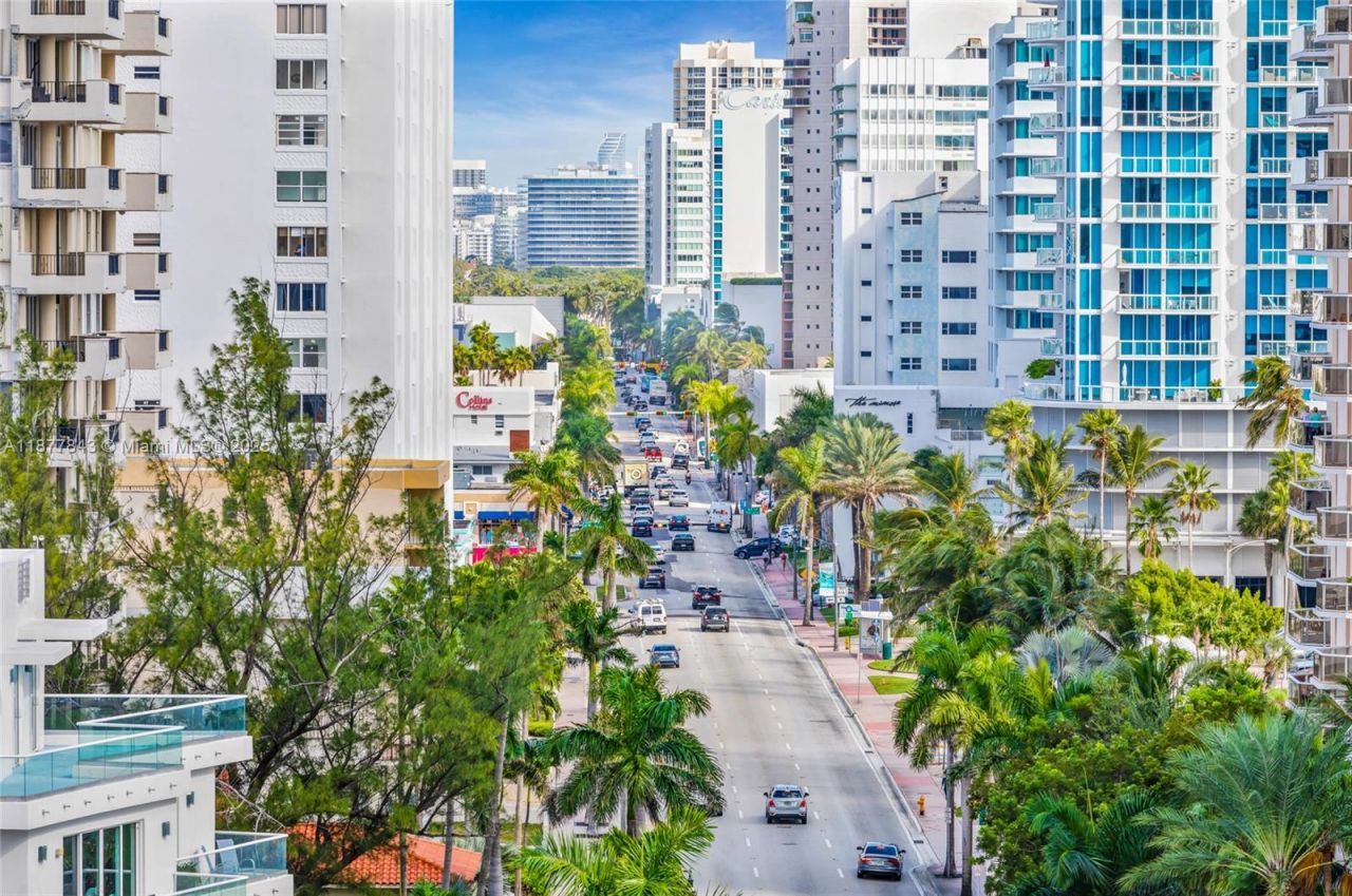 6301 Collins Ave, Unit 2107, Miami Beach, FL 33141 Photo