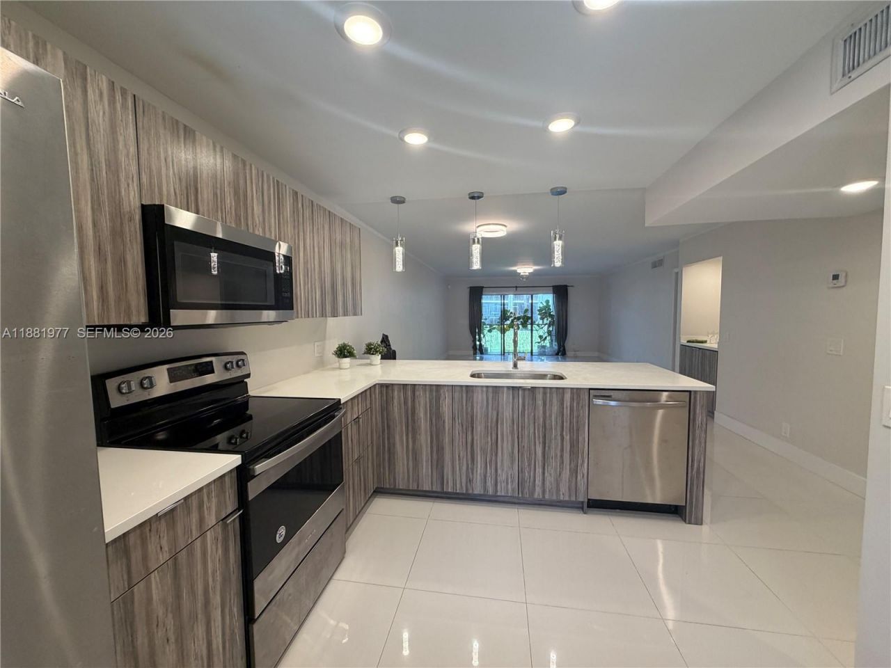 16531 Blatt Blvd, Unit 103, Weston, FL 33326 Photo