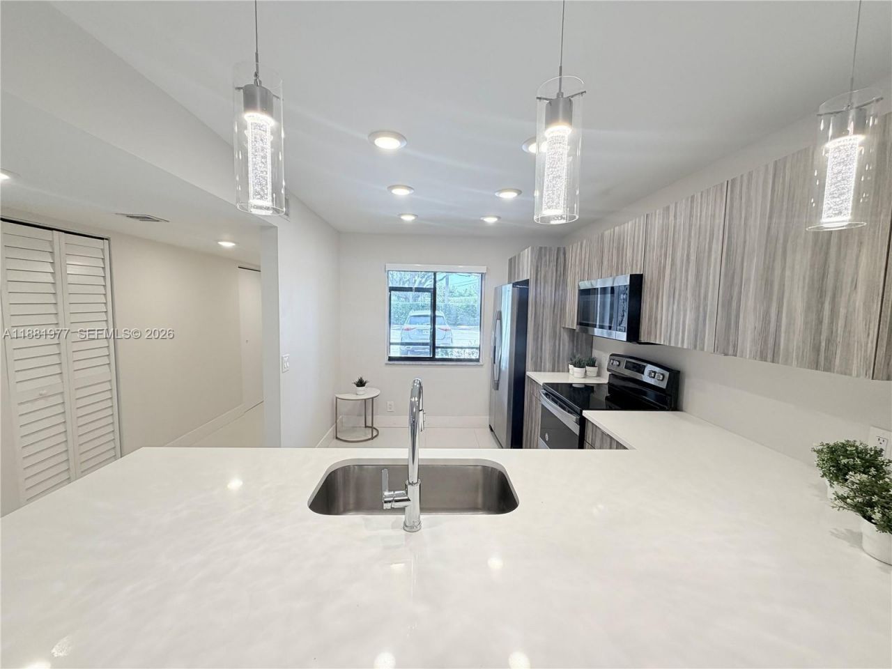 16531 Blatt Blvd, Unit 103, Weston, FL 33326 Photo