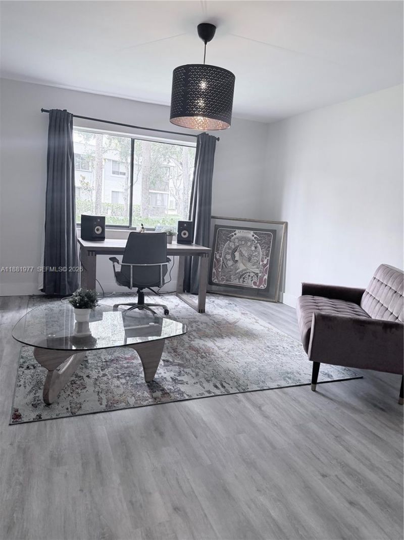 16531 Blatt Blvd, Unit 103, Weston, FL 33326 Photo