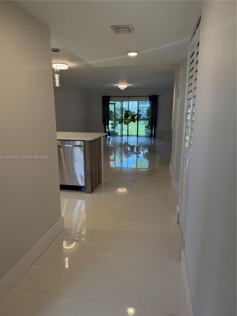 16531 Blatt Blvd, Unit 103, Weston, FL 33326 Photo