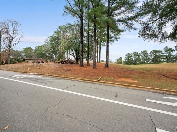 897 Indian Hills Drive, Tuscaloosa, AL 35406