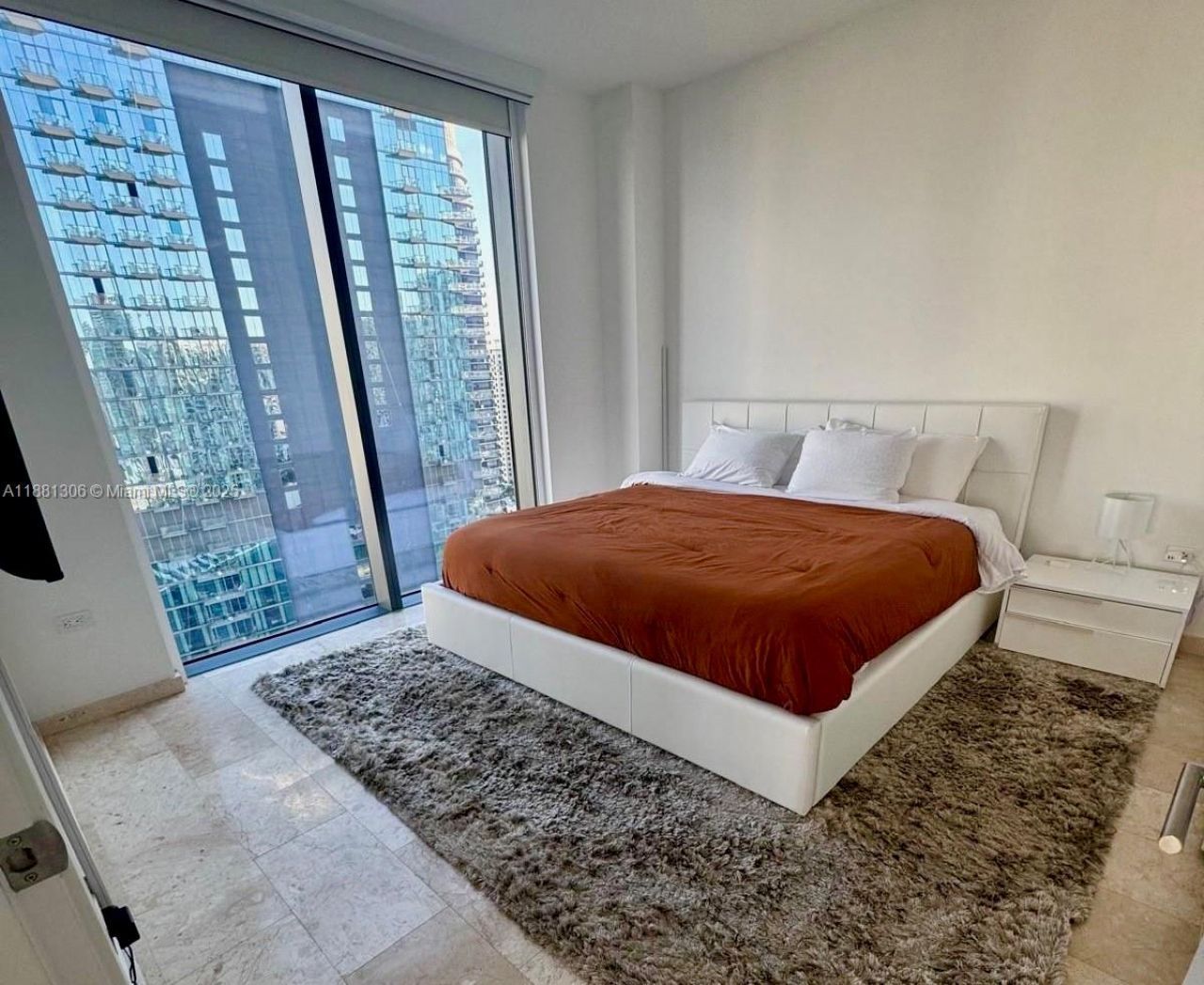 68 SE 6th St, Unit 2801, Miami, FL 33131 Photo