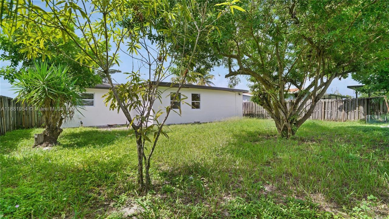 9161 NW 26th St, Sunrise, FL 33322 Photo