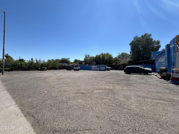 2725 E MCDOWELL Road, Unit 13, Phoenix, AZ 85008