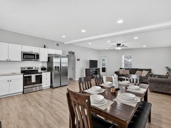 1006 E Hook Street, Stephenville, TX 76401