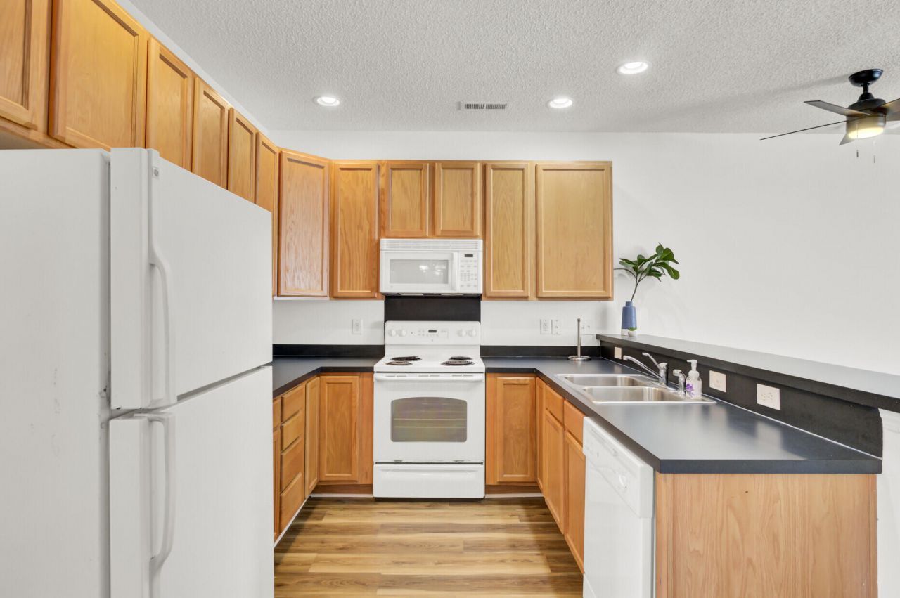 106 Black River Drive Photo 8