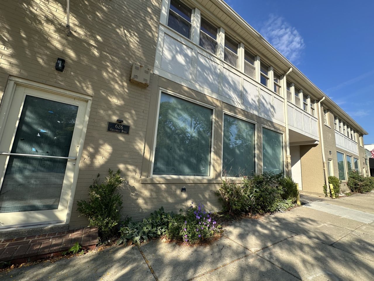 630 Green Bay Road, Kenilworth, IL 60043 Main Photo