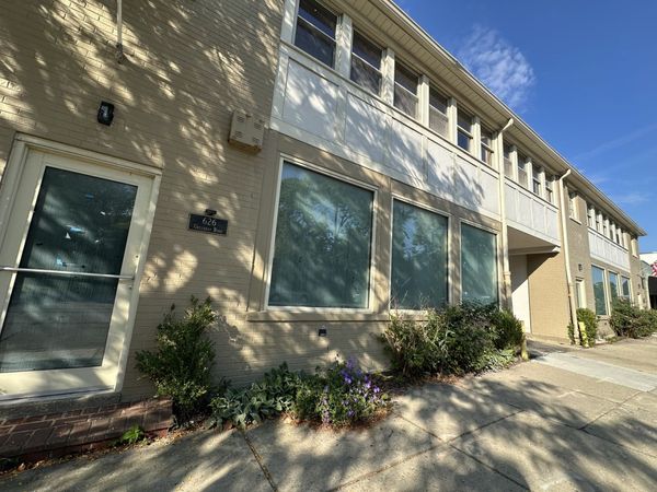 630 Green Bay Road, Kenilworth, IL 60043