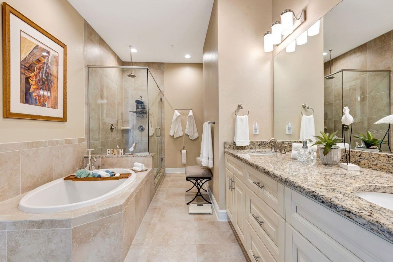 3430 77th Street W, Unit 303, Bradenton, FL 34209 Photo