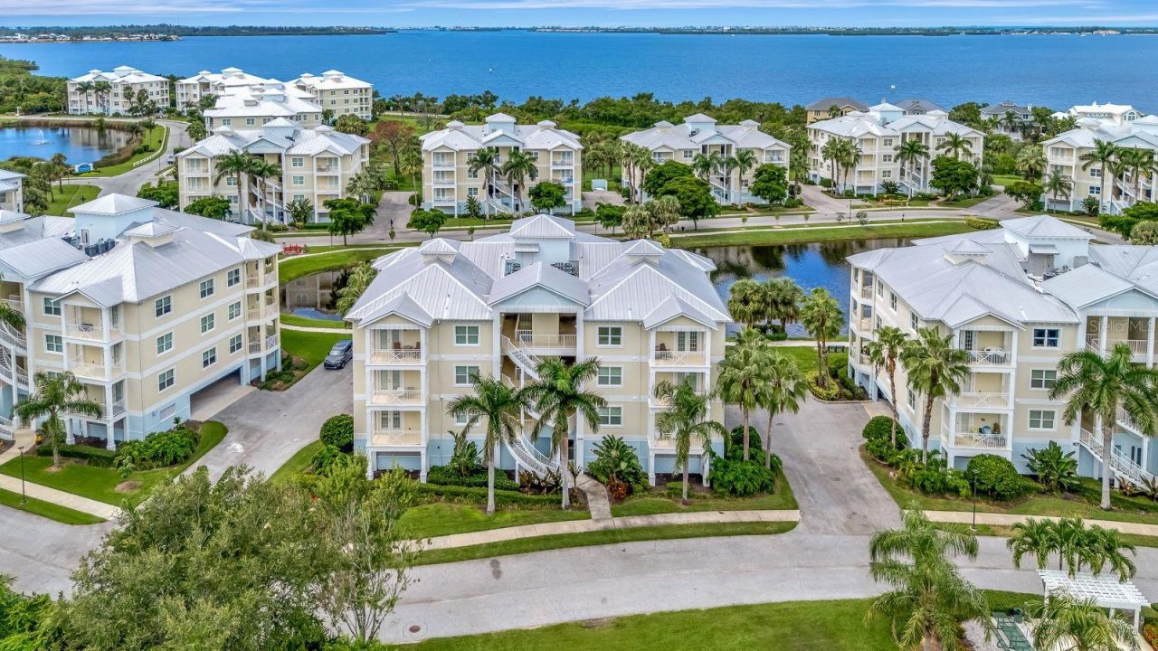 3430 77th Street W, Unit 303, Bradenton, FL 34209 Photo