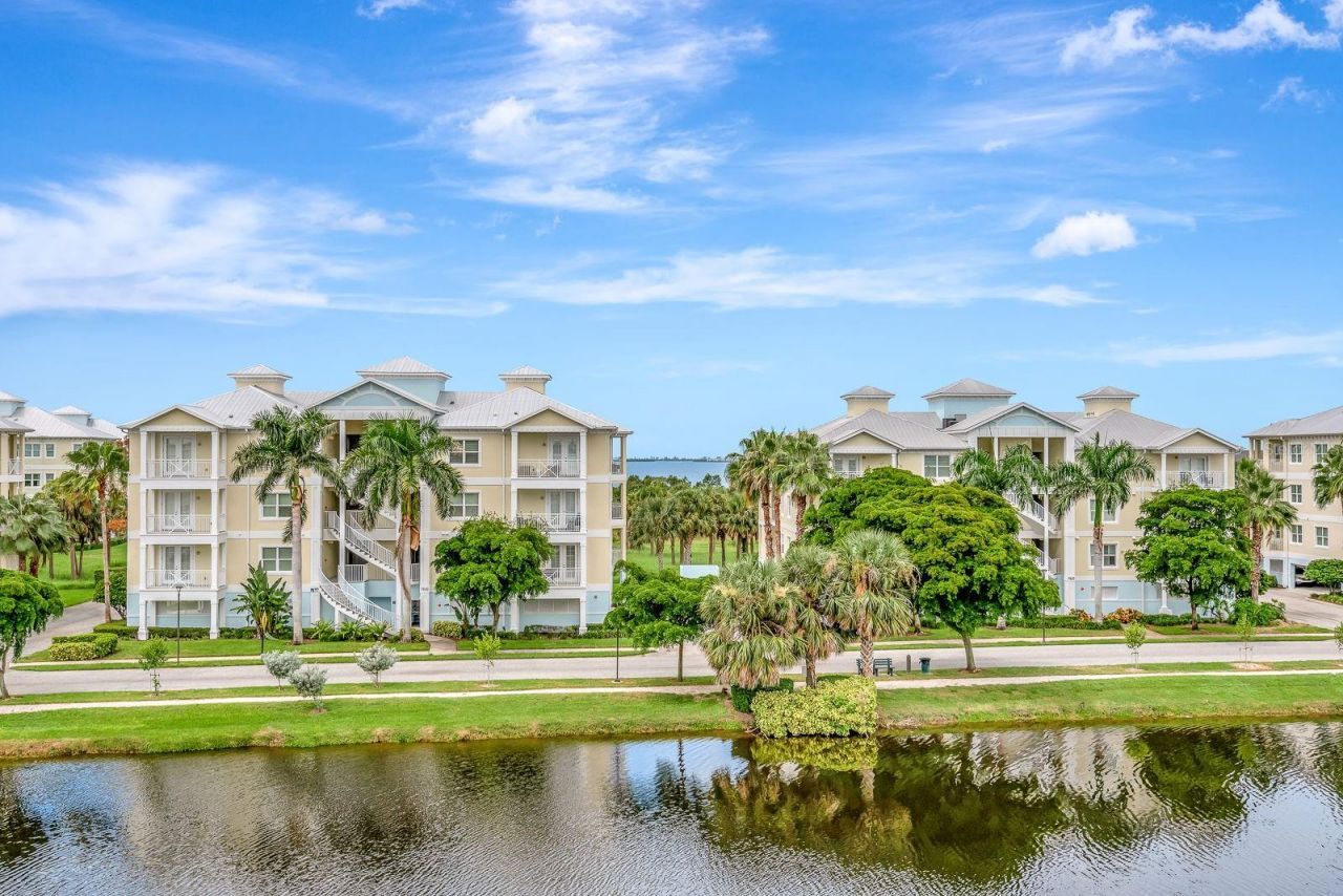 3430 77th Street W, Unit 303, Bradenton, FL 34209 Photo