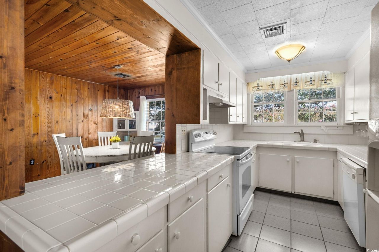 1706 Holly Dr. Photo 27