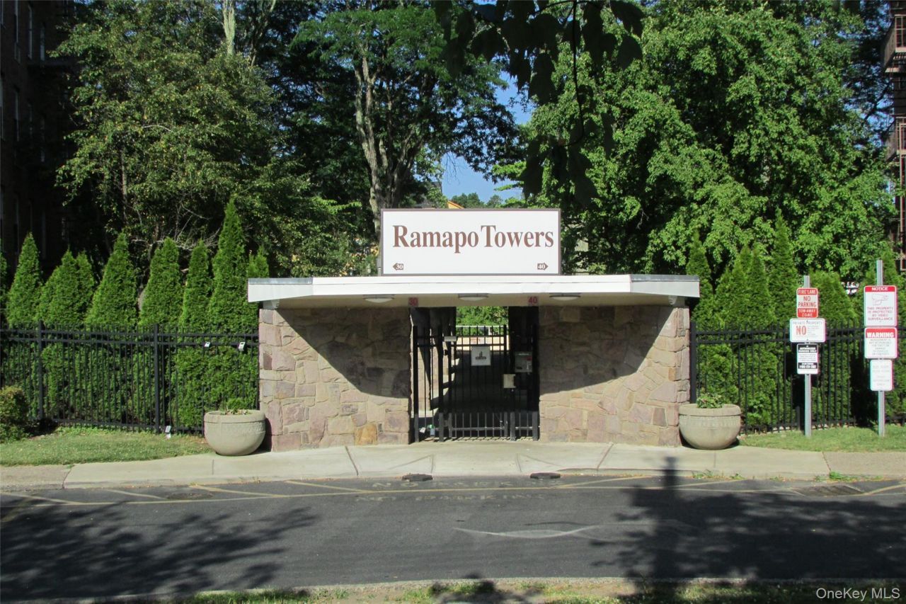 30 S Cole Avenue, Unit 6 F, Spring Valley, NY 10977 Main Photo