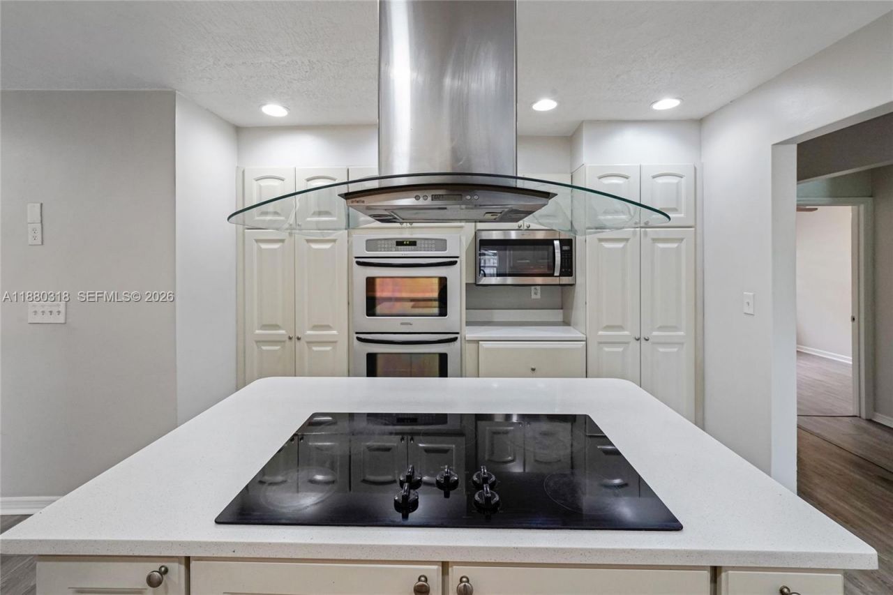 1000 NW 17th Ave, Boca Raton, FL 33486 Photo