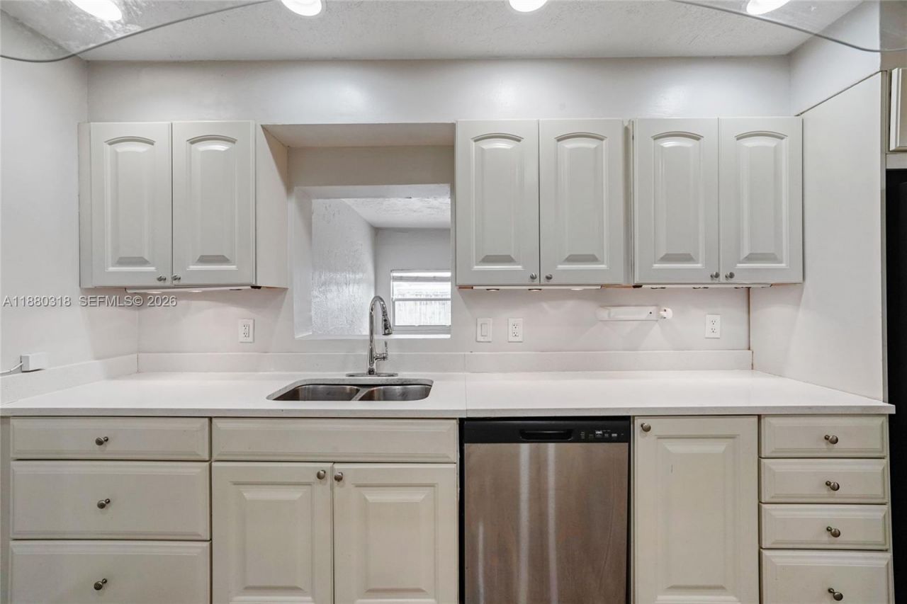 1000 NW 17th Ave, Boca Raton, FL 33486 Photo